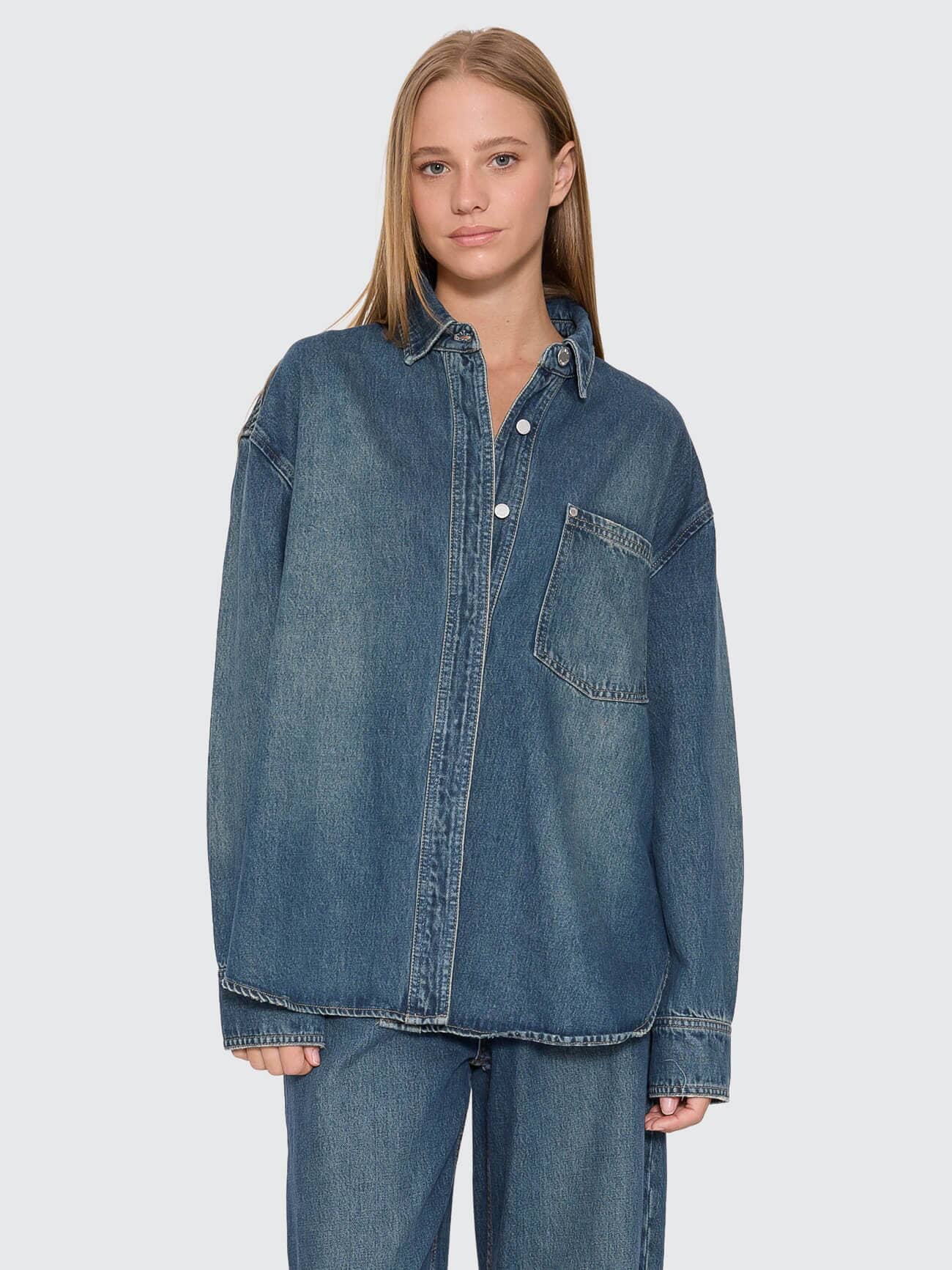 New Women's Tops 2026